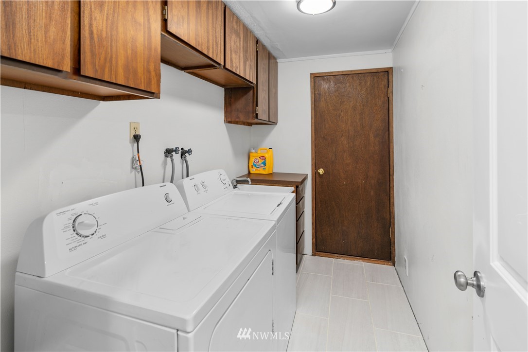 1716 16th Place Southeast Renton, WA 98055 - Photo 28 of 40 Gallery Image 28