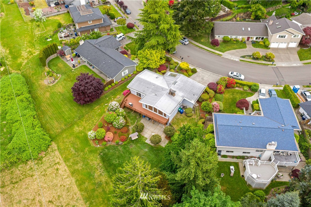 1716 16th Place Southeast Renton, WA 98055 - Photo 35 of 40 Gallery Image 35