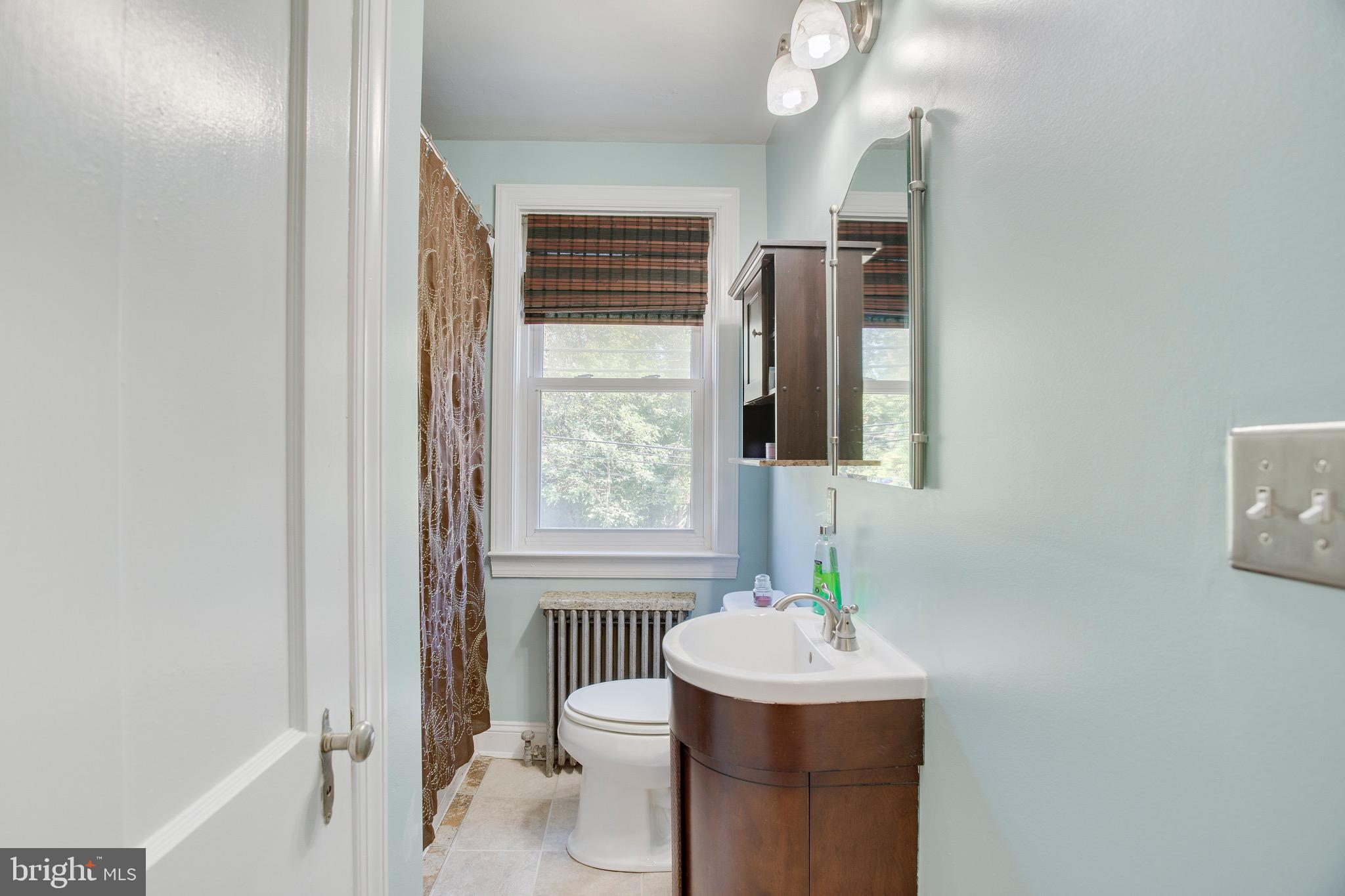 4108 Evans Chapel Road Baltimore, MD 21211 - Photo 19 of 26 Upstairs bathroom.