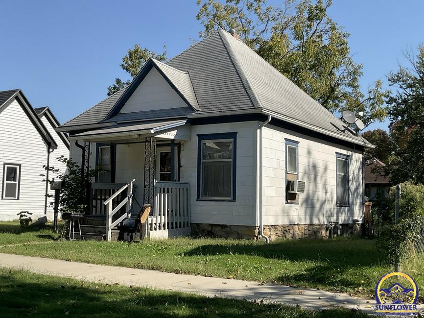 1508 Southwest Buchanan Street Topeka, KS 66604 - Photo 1 of 1