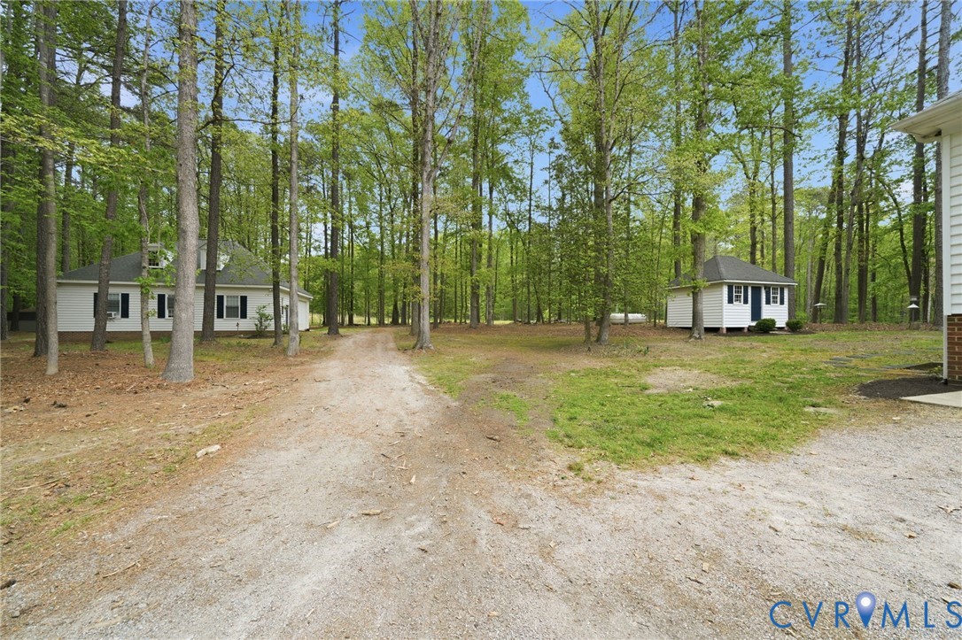10424 Windam Hill Road Glen Allen, VA 23059 - Photo 60 of 69 a view of a park with large trees
