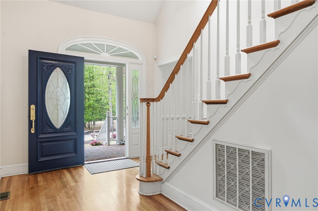 10424 Windam Hill Road Glen Allen, VA 23059 - Photo 8 of 69 Entryway featuring wood-finish flooring, a decorat