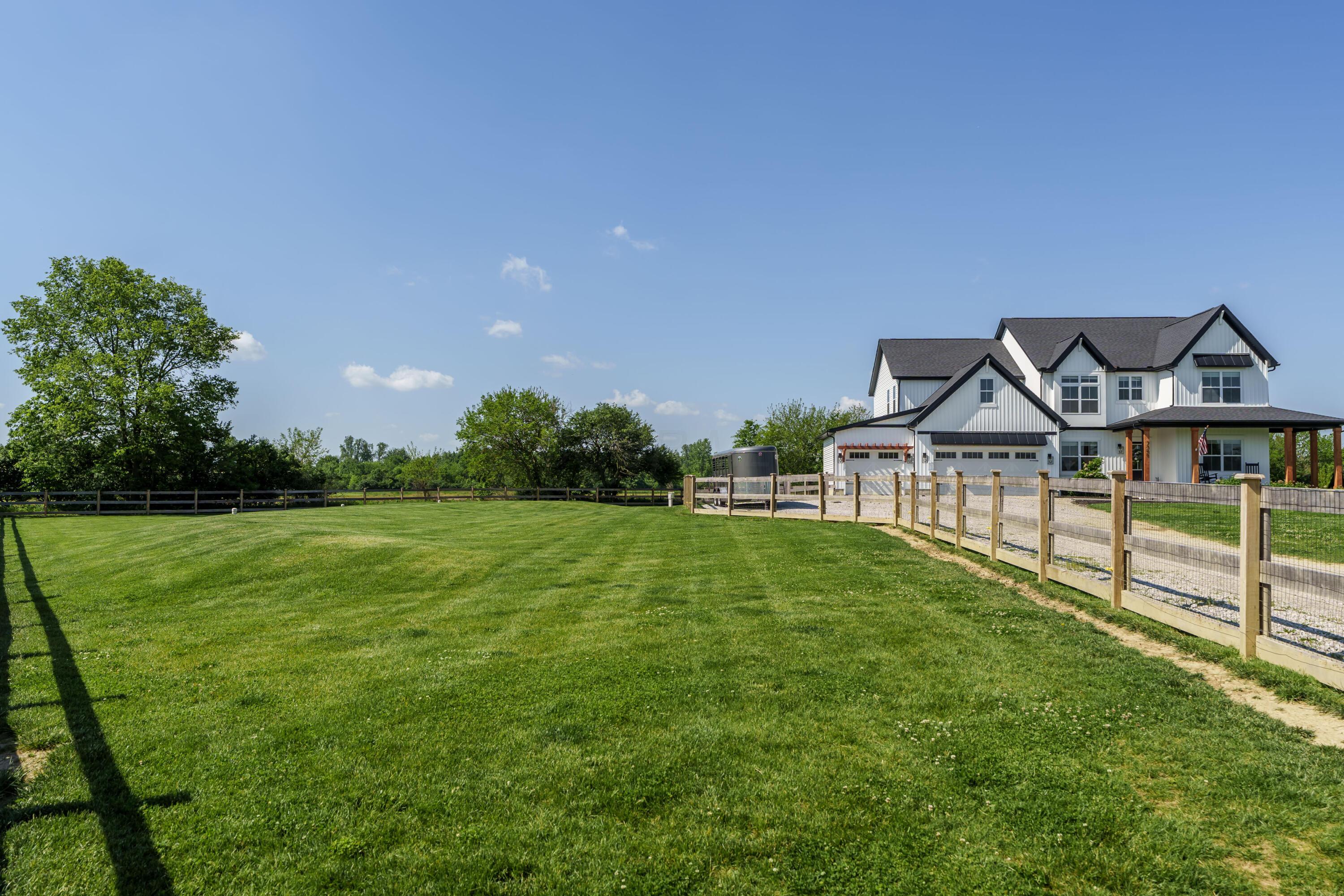 7308 Concord Road Delaware, OH 43015 - Photo 4 of 73 Side Yard