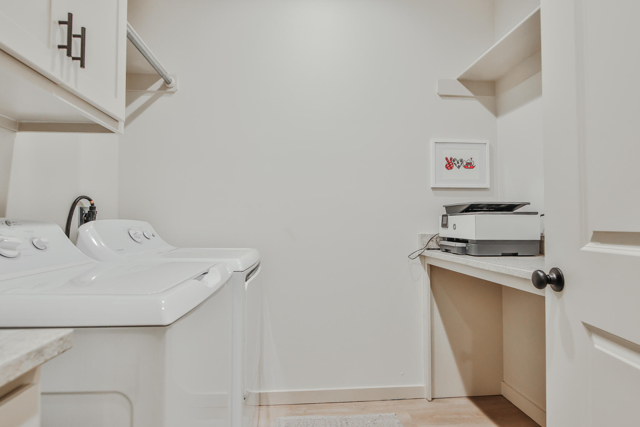 3806 59th Street Lubbock, TX 79413 - Photo 33 of 38 a utility room with dryer and washer