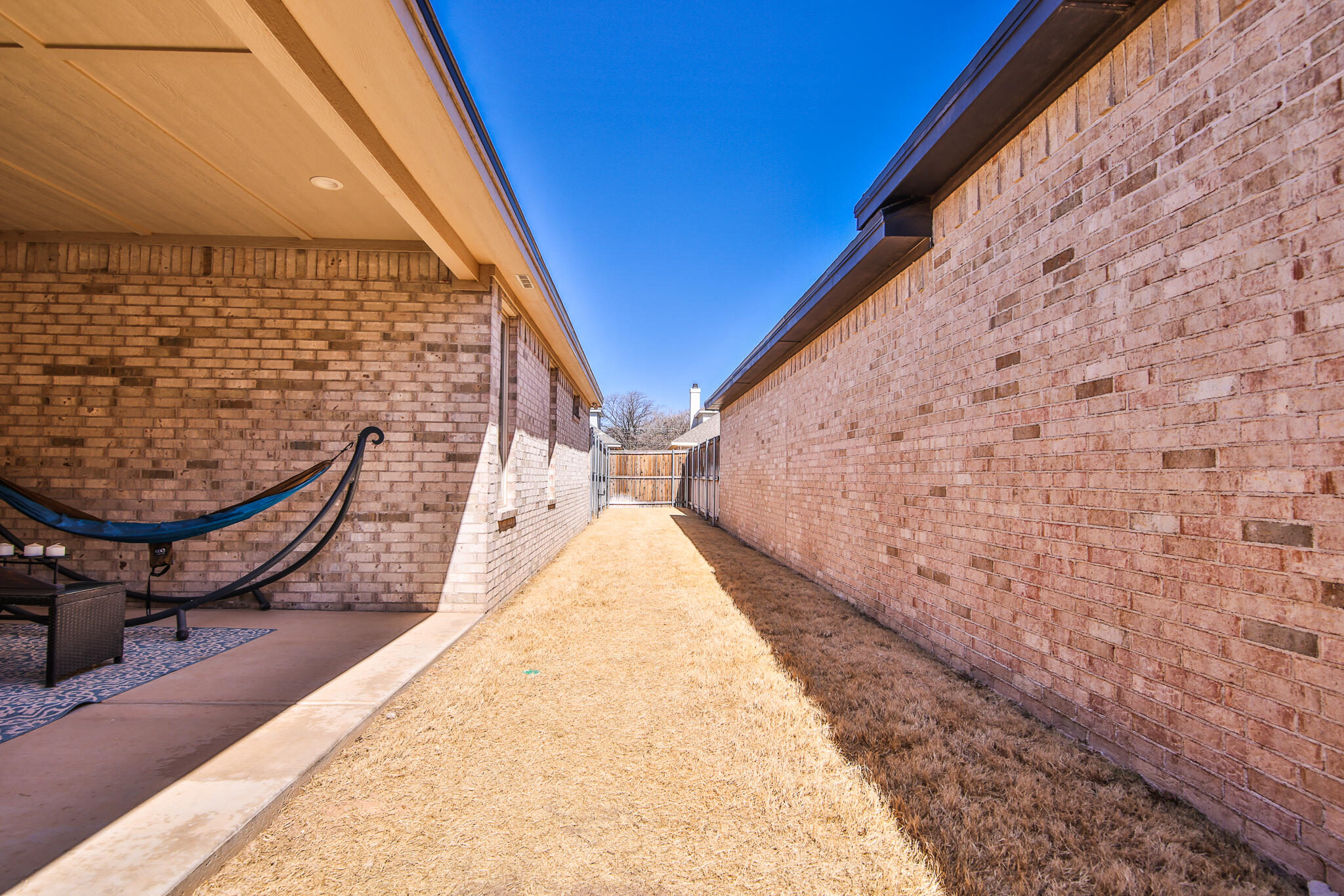 3806 59th Street Lubbock, TX 79413 - Photo 38 of 38 a view of a balcony with chair