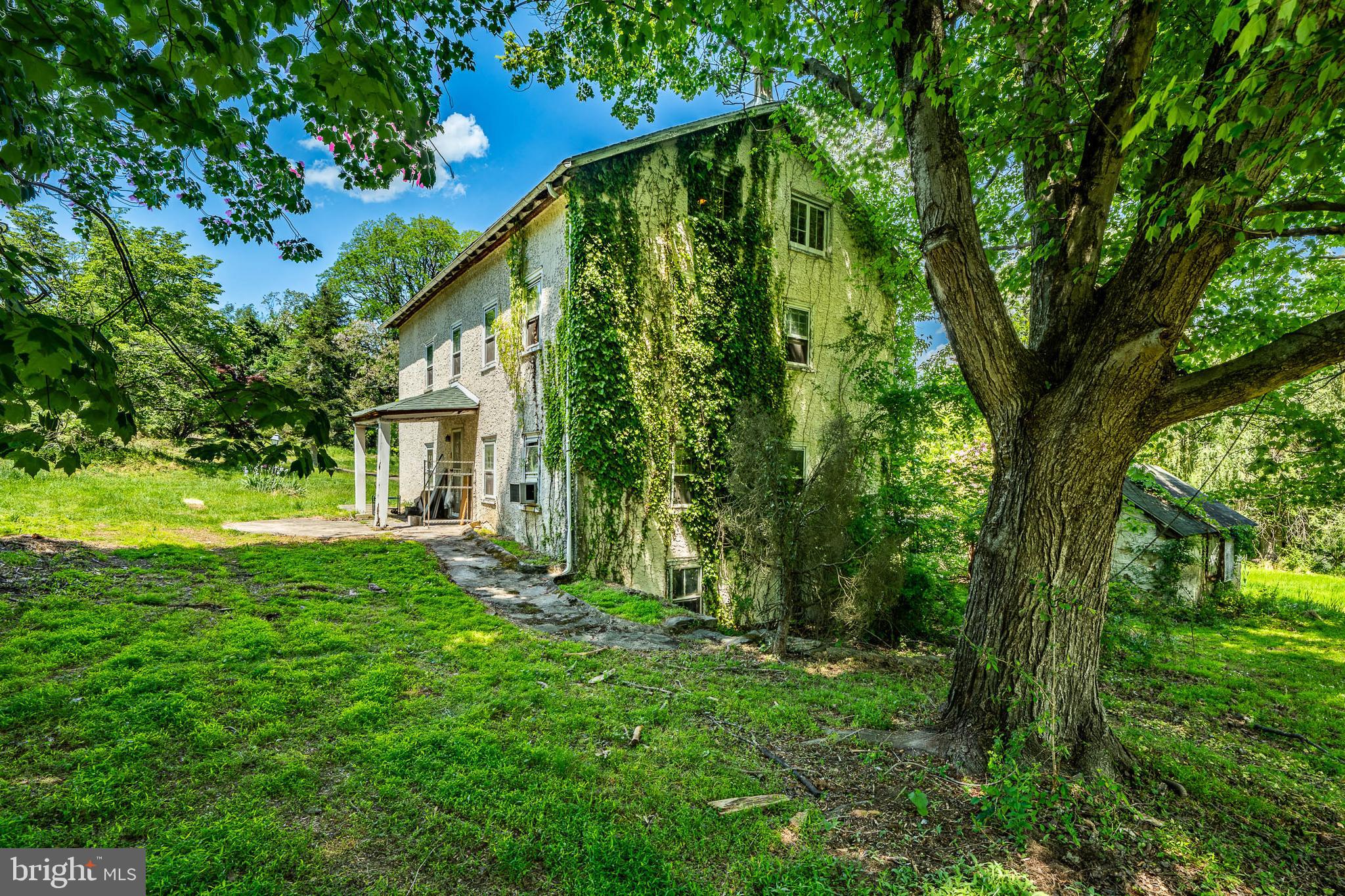 158 Locksley Road Glen Mills, PA 19342 - Photo 15 of 24