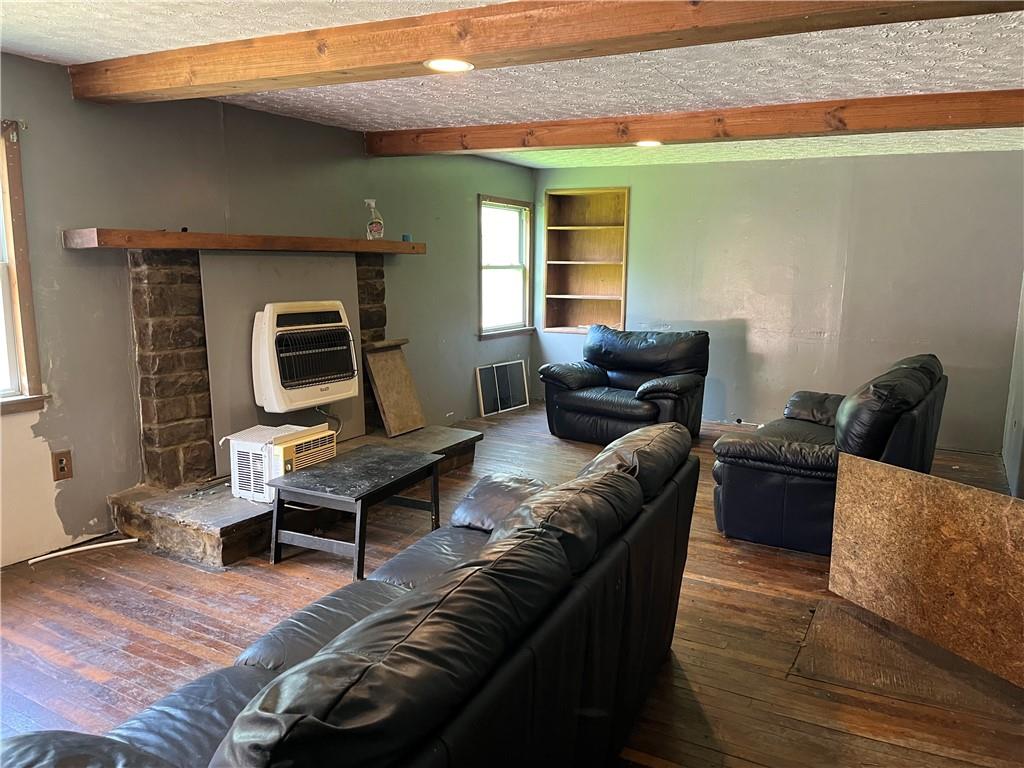 319 Martin Road Markleysburg, PA 15459 - Photo 4 of 26 Gallery Image 4