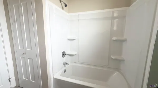 $162,500 | 1015 Lafourche Drive, Thibodaux, LA 70301