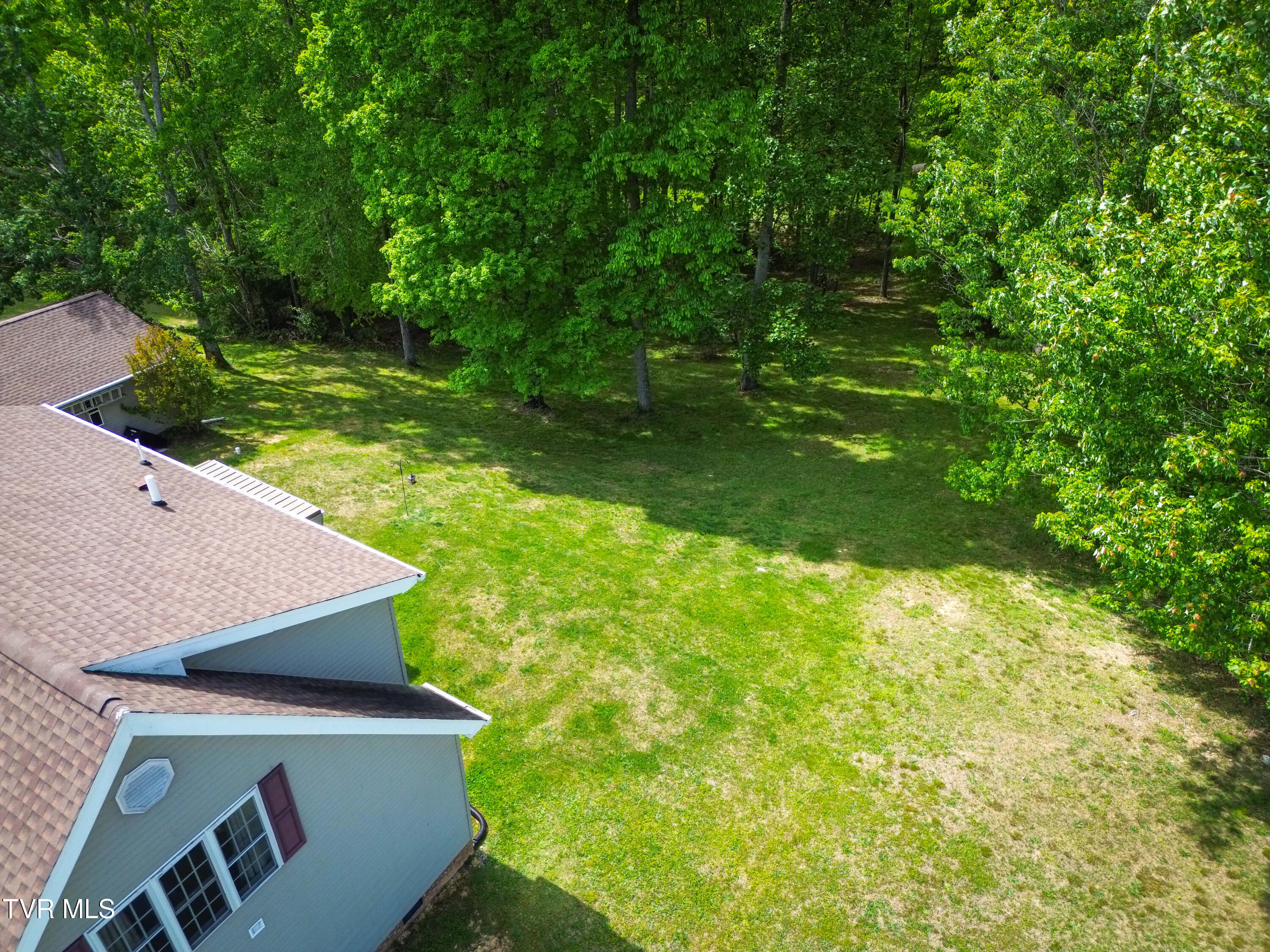 30221 Old Saltworks Road Meadowview, VA 24361 - Photo 11 of 45 Messenger_creation_694C9D1A-84AD-413A-A0
