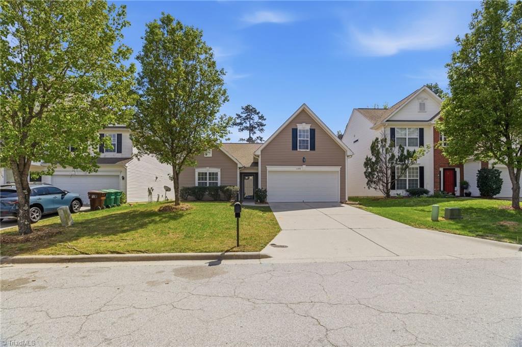 1153 Hawick Drive High Point, NC 27262 - Photo 2 of 35