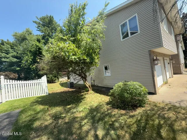 $369,900 | 15 White Birch Court, Rotterdam, NY 12306