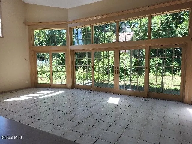 $369,900 | 15 White Birch Court, Rotterdam, NY 12306