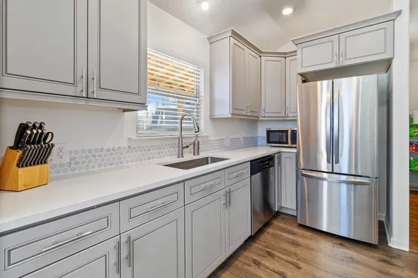 $264,950 | 400 Woodland Shores Drive, Point Blank, TX 77364