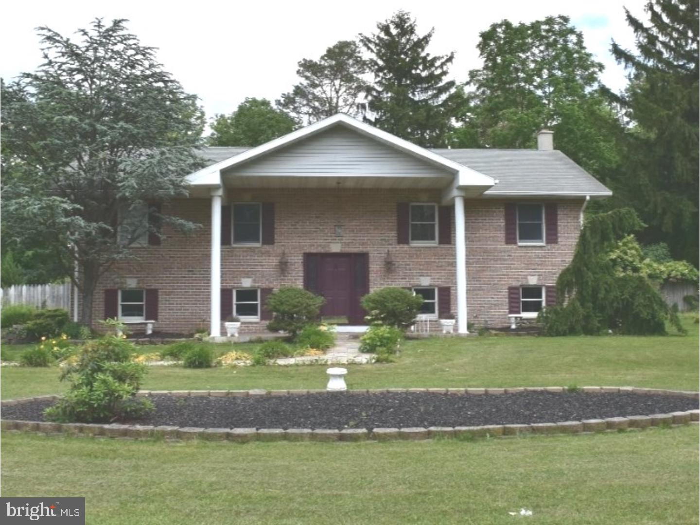14 Reedsville Road Schuylkill Haven, PA 17972 - Photo 1 of 22 Front Yard
