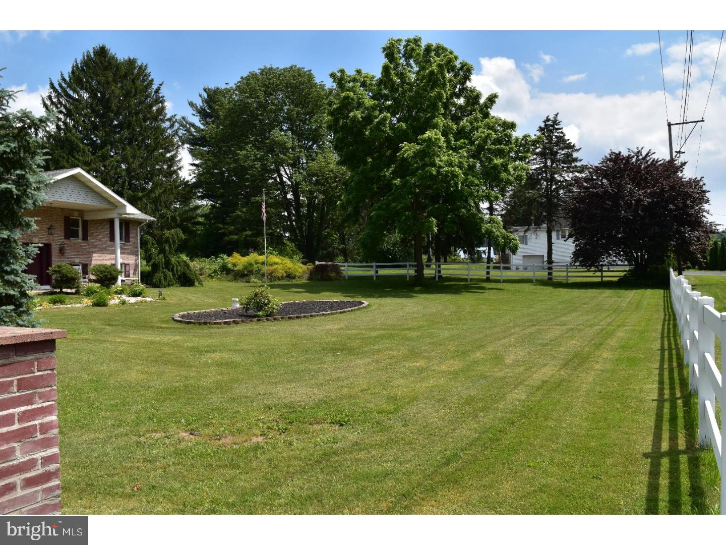 14 Reedsville Road Schuylkill Haven, PA 17972 - Photo 4 of 22 Side Yard