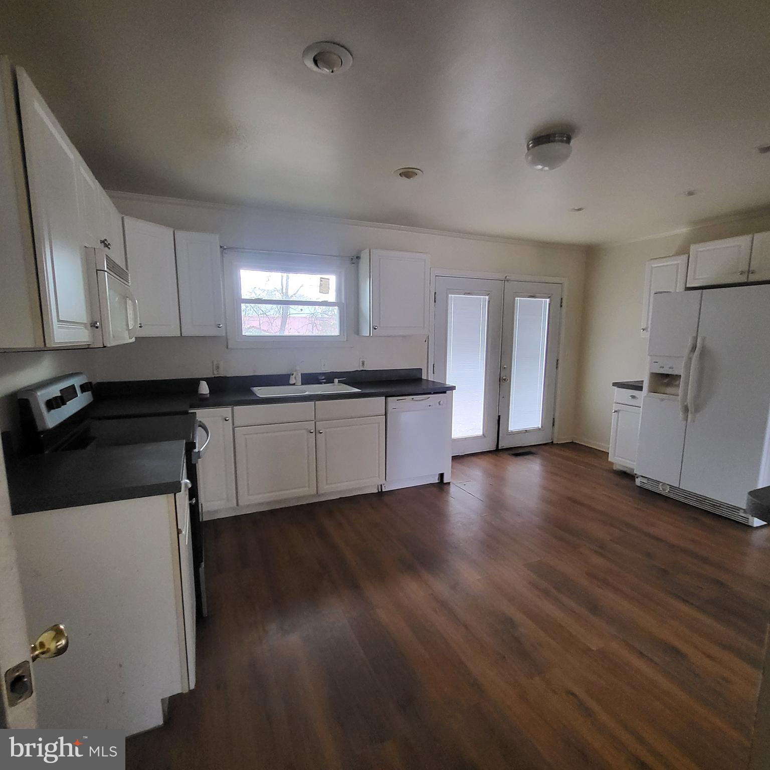 209 East 3rd Street Blades, DE 19973 - Photo 11 of 25