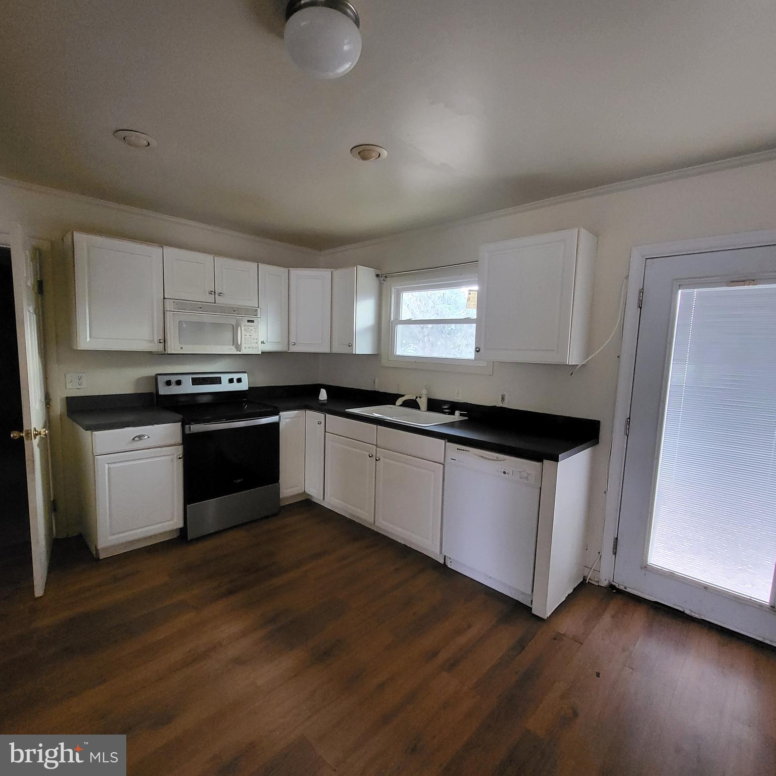 209 East 3rd Street Blades, DE 19973 - Photo 9 of 25