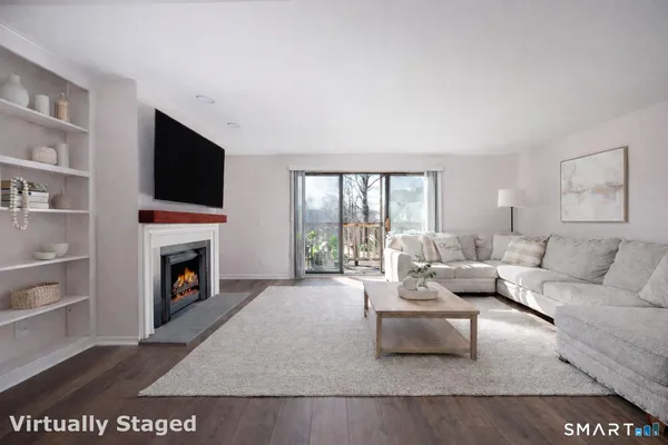$590,000 | 237 Strawberry Hill Avenue, Unit 27, Stamford, CT 06902