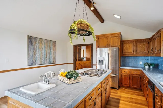 $1,298,000 | 23762-23762 Hutchinson Road, Los Gatos, CA 95033