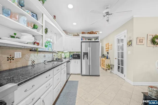 $929,000 | 18 Lincoln Avenue, Cliffside Park, NJ 07010