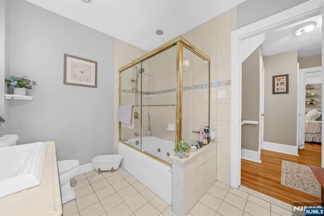 $929,000 | 18 Lincoln Avenue, Cliffside Park, NJ 07010