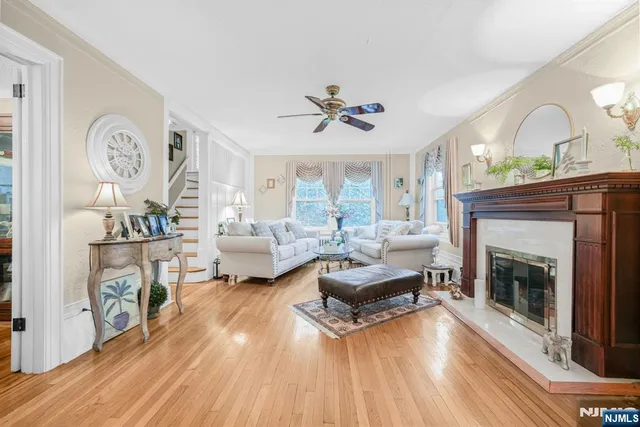 $929,000 | 18 Lincoln Avenue, Cliffside Park, NJ 07010