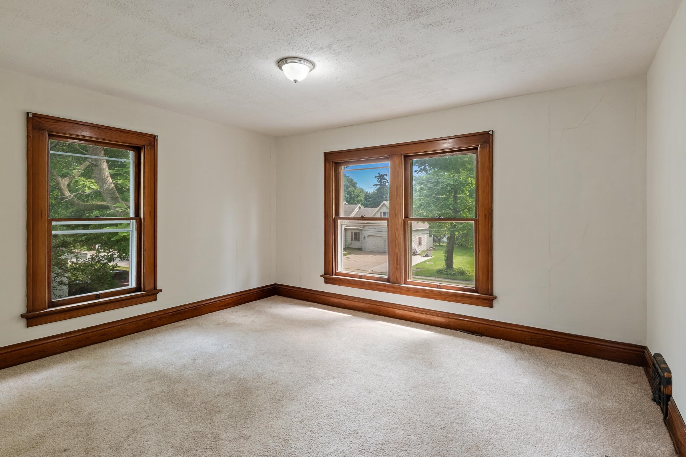 810 South Grove Street Ripon, WI 54971 - Photo 21 of 44