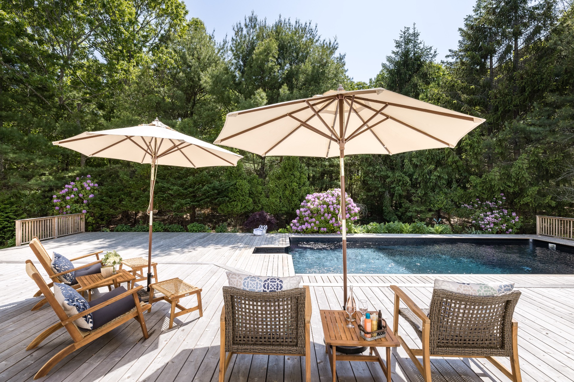 222 2 Holes Water Road East Hampton, NY 11937 - Photo 9 of 32 a outdoor view with a sitting space