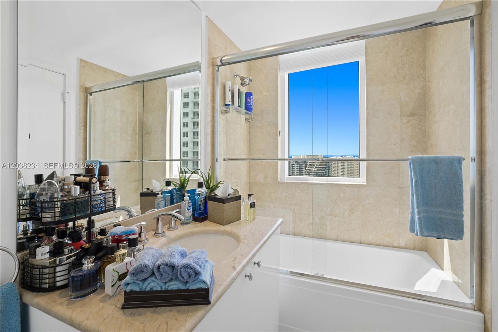 901 Brickell Key Boulevard, Unit 2408 Miami, FL 33131 - Photo 29 of 43