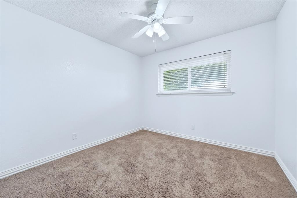 16810 Valley View Forney, TX 75126 - Photo 11 of 40