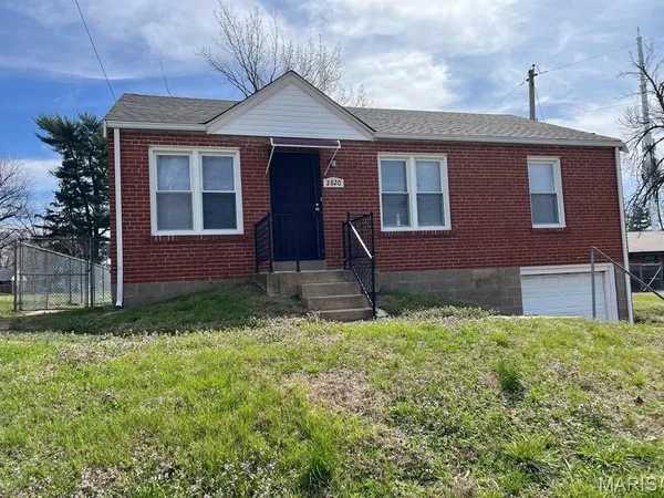 $1,395 | 2820 Ashby Road, St. Louis, MO 63114