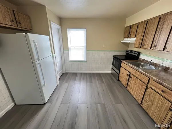 $1,395 | 2820 Ashby Road, St. Louis, MO 63114