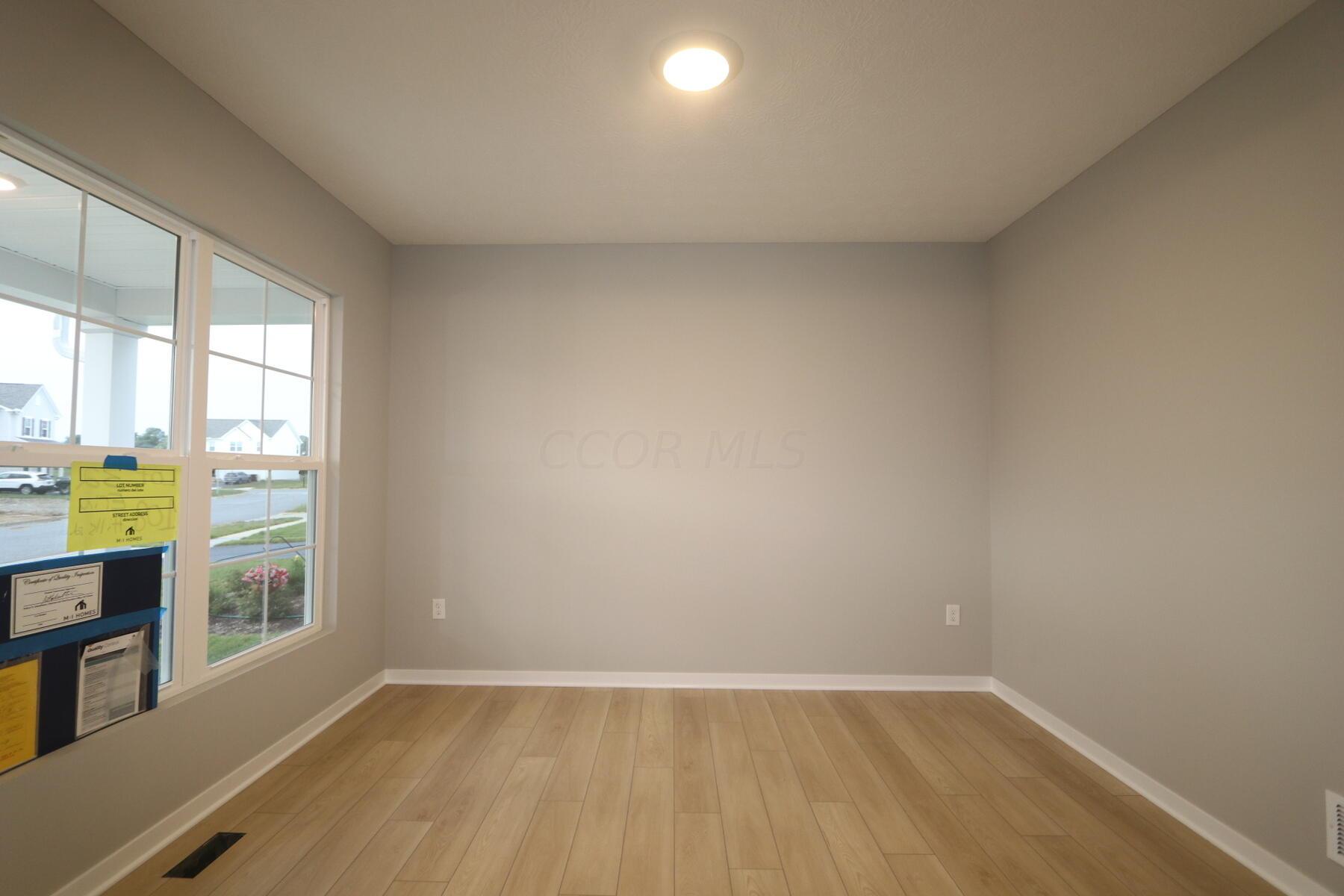 32 Erin Hls Road Commercial Point, OH 43116 - Photo 2 of 25 Interior