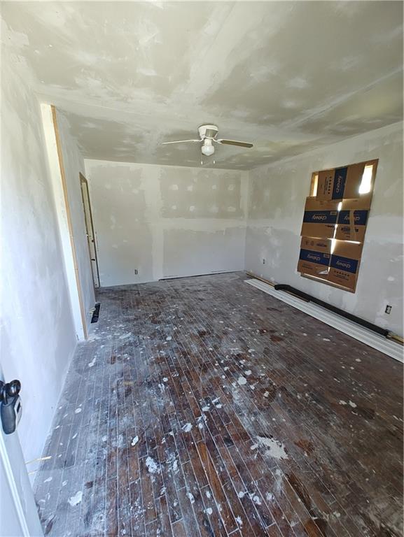 1410 Pacific Street Atchison, KS 66002 - Photo 3 of 14