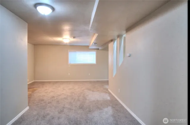 $3,500 | 6605 South 127th Place, Seattle, WA 98178