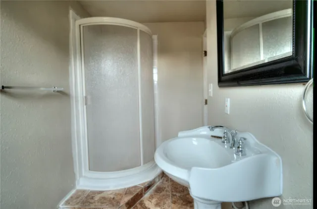 $3,500 | 6605 South 127th Place, Seattle, WA 98178