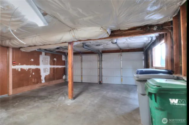 $3,500 | 6605 South 127th Place, Seattle, WA 98178