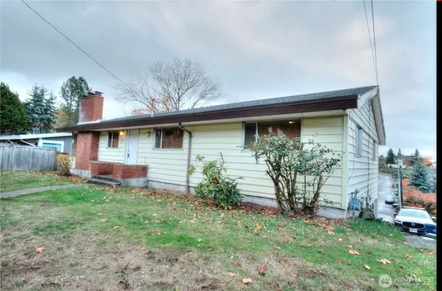 $3,500 | 6605 South 127th Place, Seattle, WA 98178