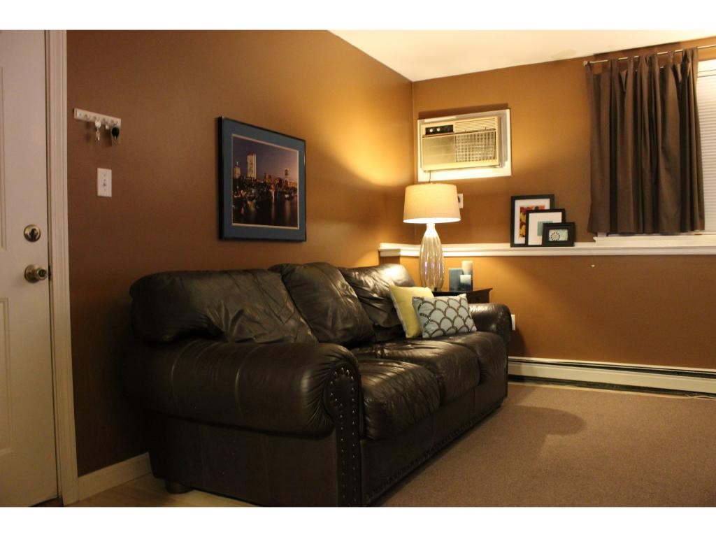 200 Circle Road, Unit 7 Manchester, NH 03103 - Photo 3 of 9