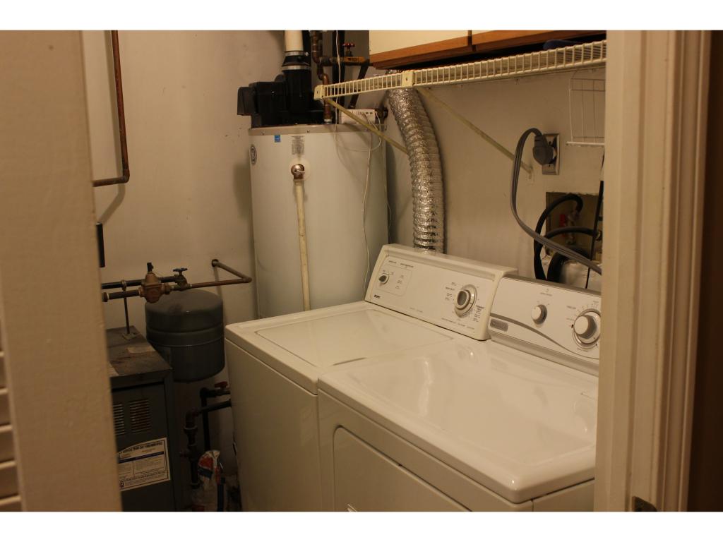 200 Circle Road, Unit 7 Manchester, NH 03103 - Photo 8 of 9