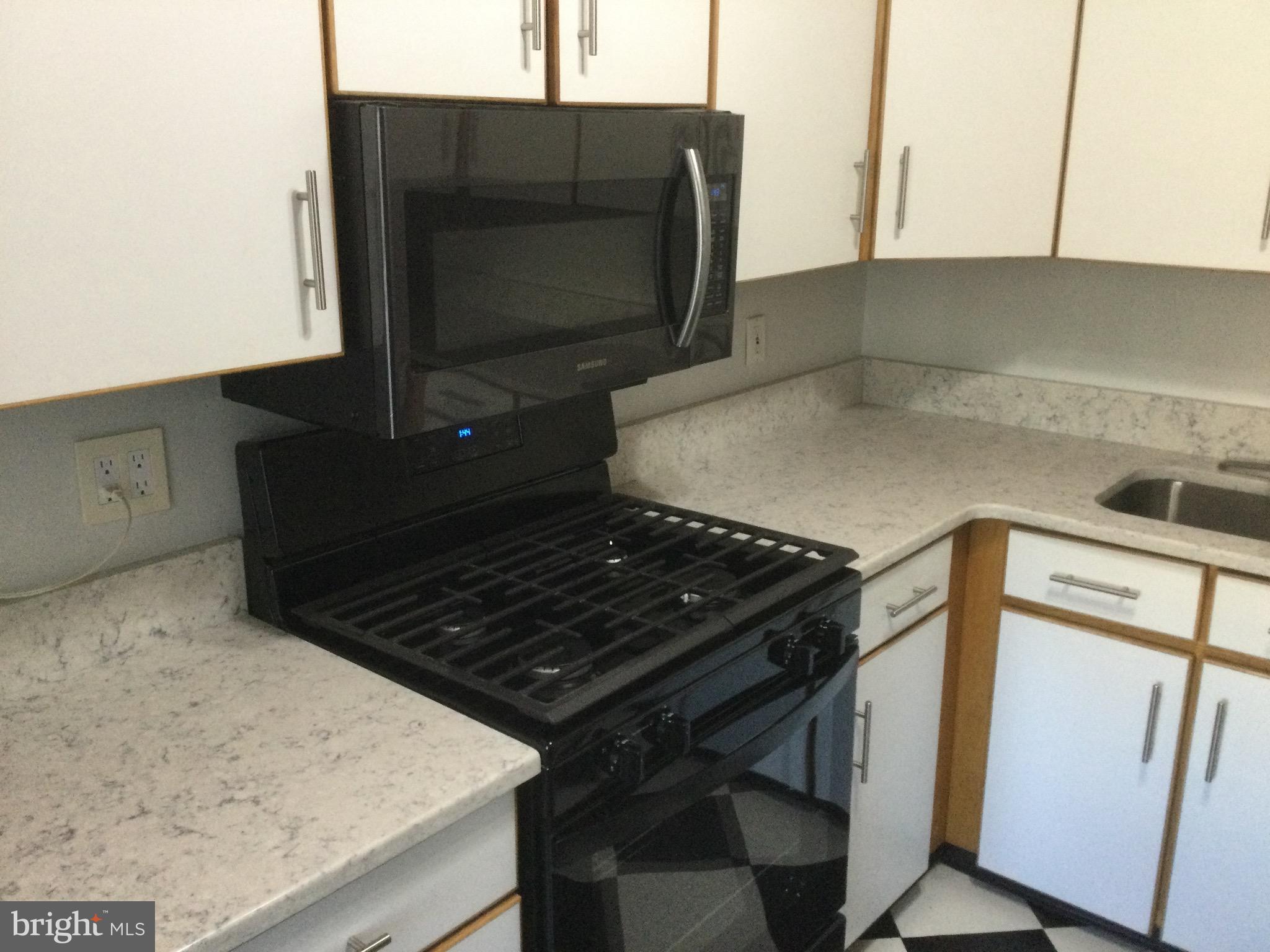 17 Walnut Street Haddonfield, NJ 08033 - Photo 8 of 21 kitchen