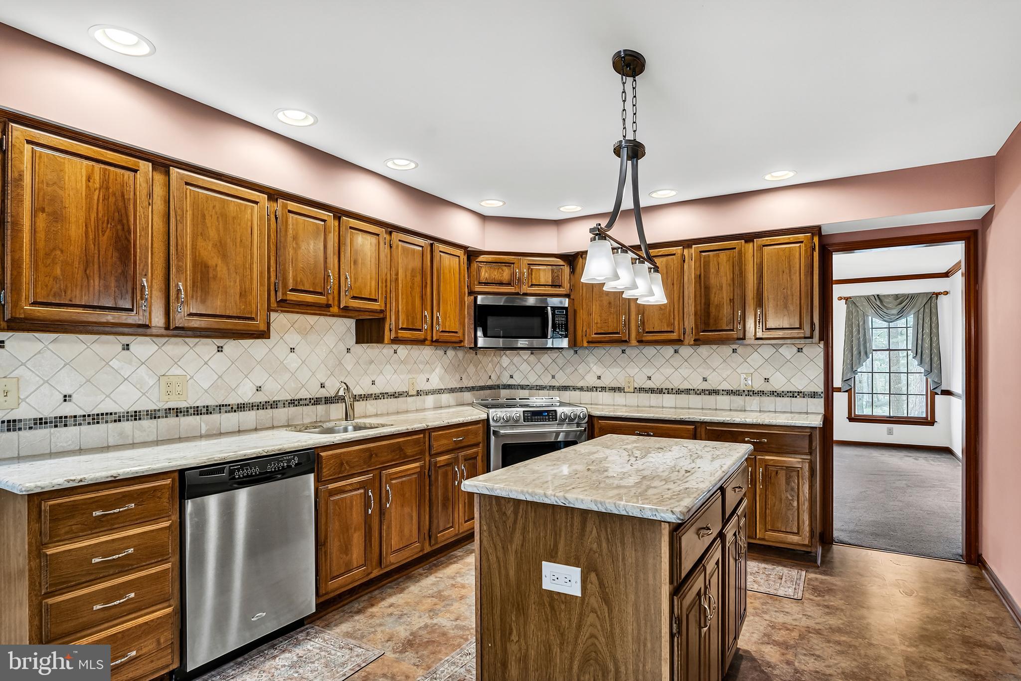 581 McKendimen Road Medford, NJ 08055 - Photo 3 of 27