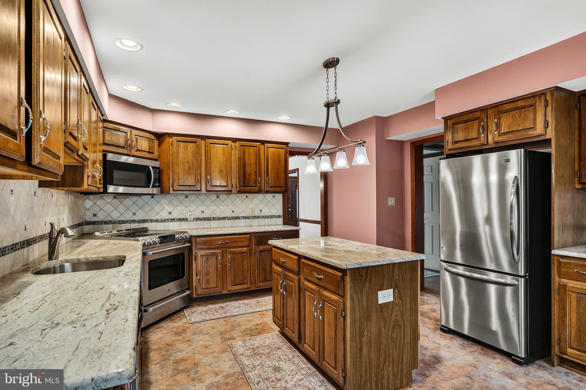 581 McKendimen Road Medford, NJ 08055 - Photo 4 of 27