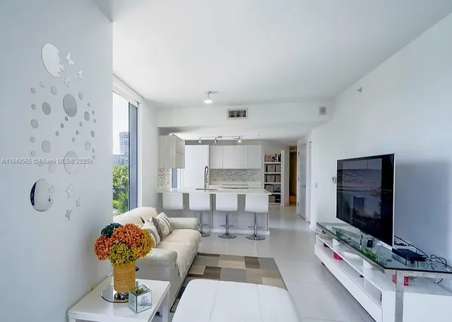 $671,900 | 501 Northeast 31st Street, Unit 608, Miami, FL 33137