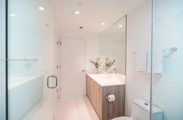 $671,900 | 501 Northeast 31st Street, Unit 608, Miami, FL 33137