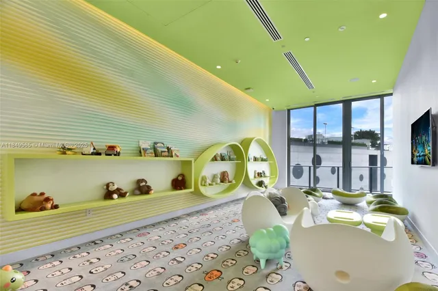 $671,900 | 501 Northeast 31st Street, Unit 608, Miami, FL 33137