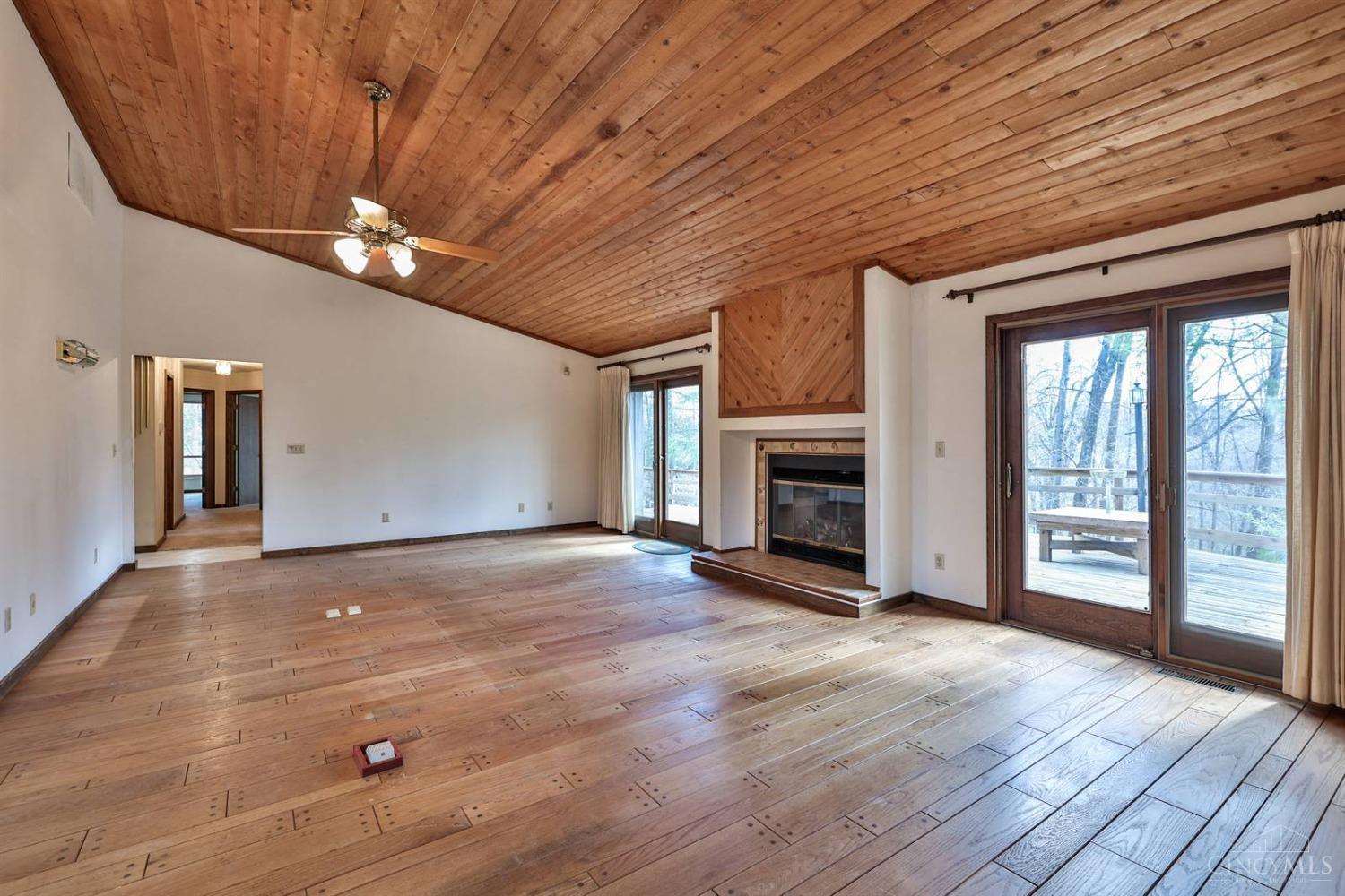 8453 Fields Ertel Road Cincinnati, OH 45249 - Photo 11 of 65 Gallery Image 11