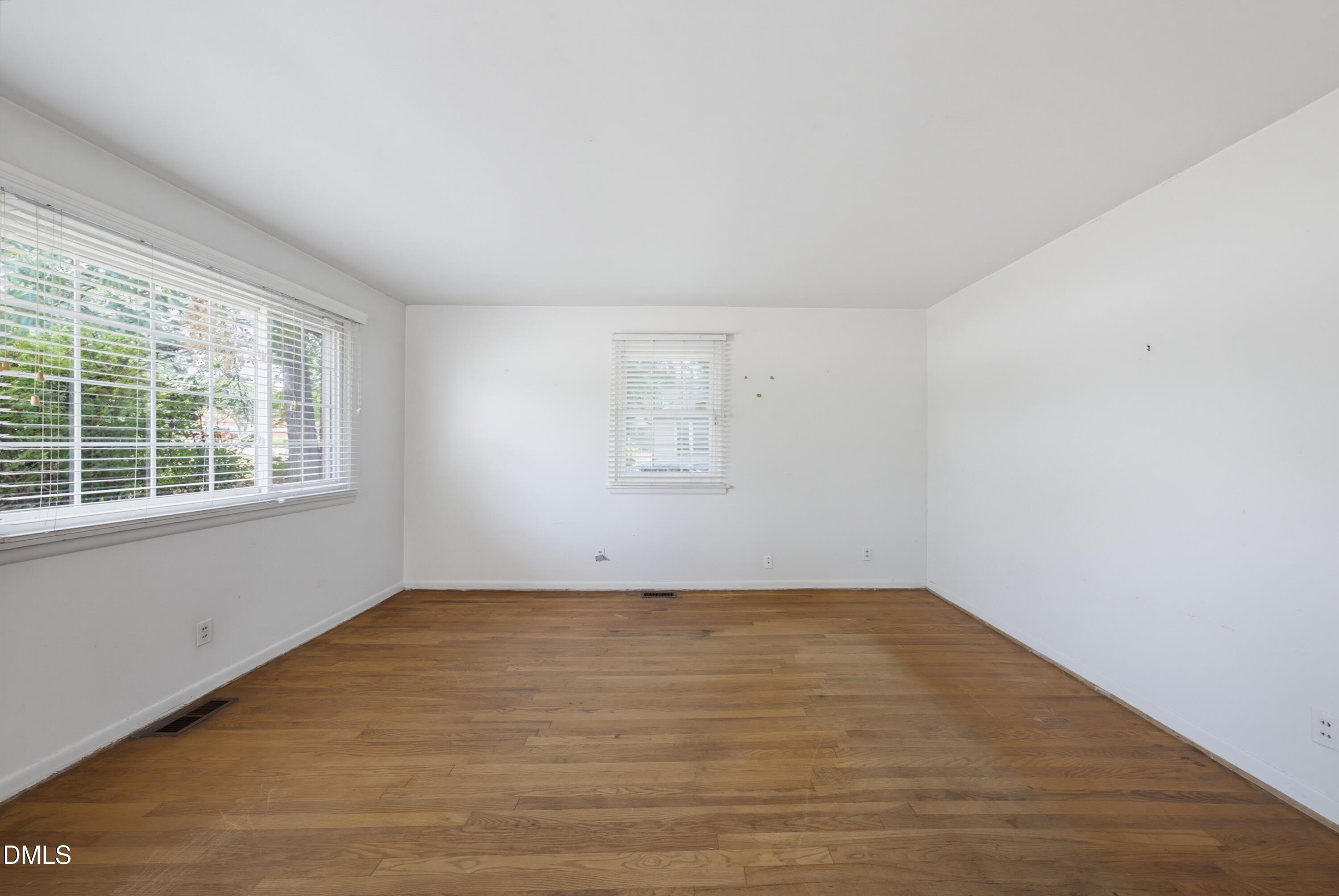 6225 Creedmoor Road Raleigh, NC 27612 - Photo 5 of 26 DSC00488