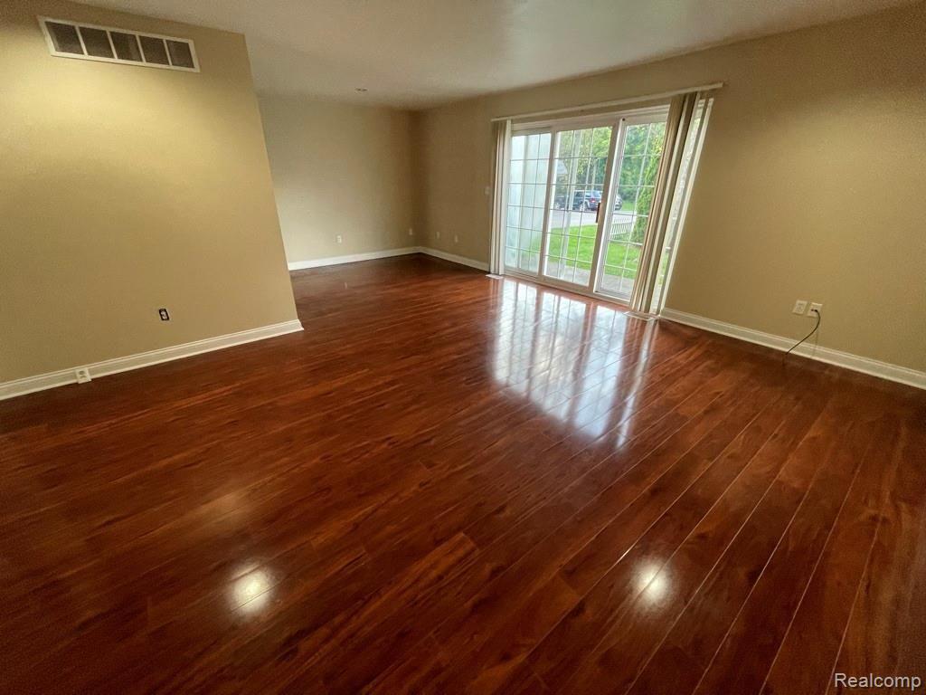 32280 West 12 Mile Road Farmington, MI 48334 - Photo 3 of 22