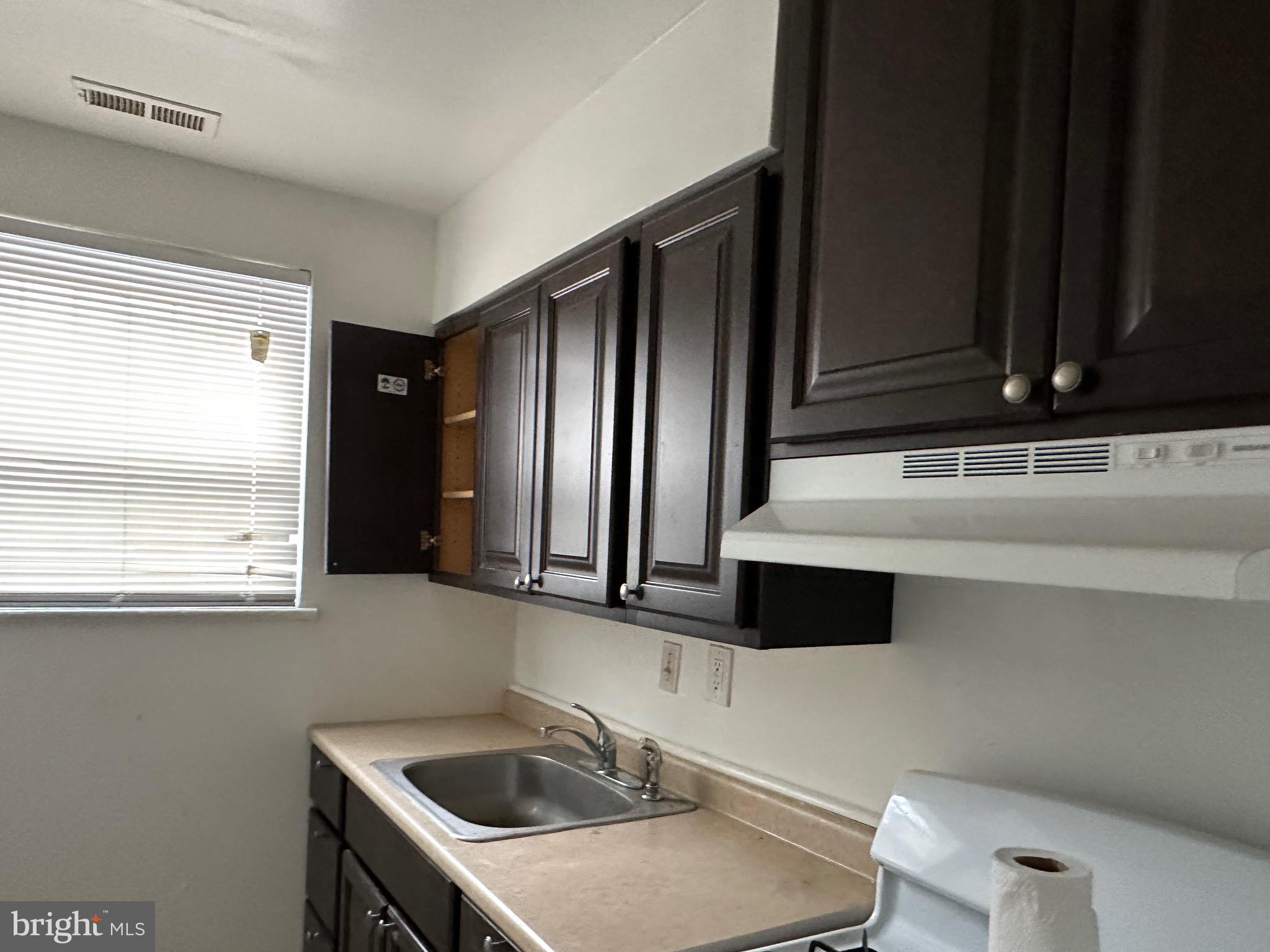 407 Lebaum Street Southeast Washington, DC 20032 - Photo 5 of 18